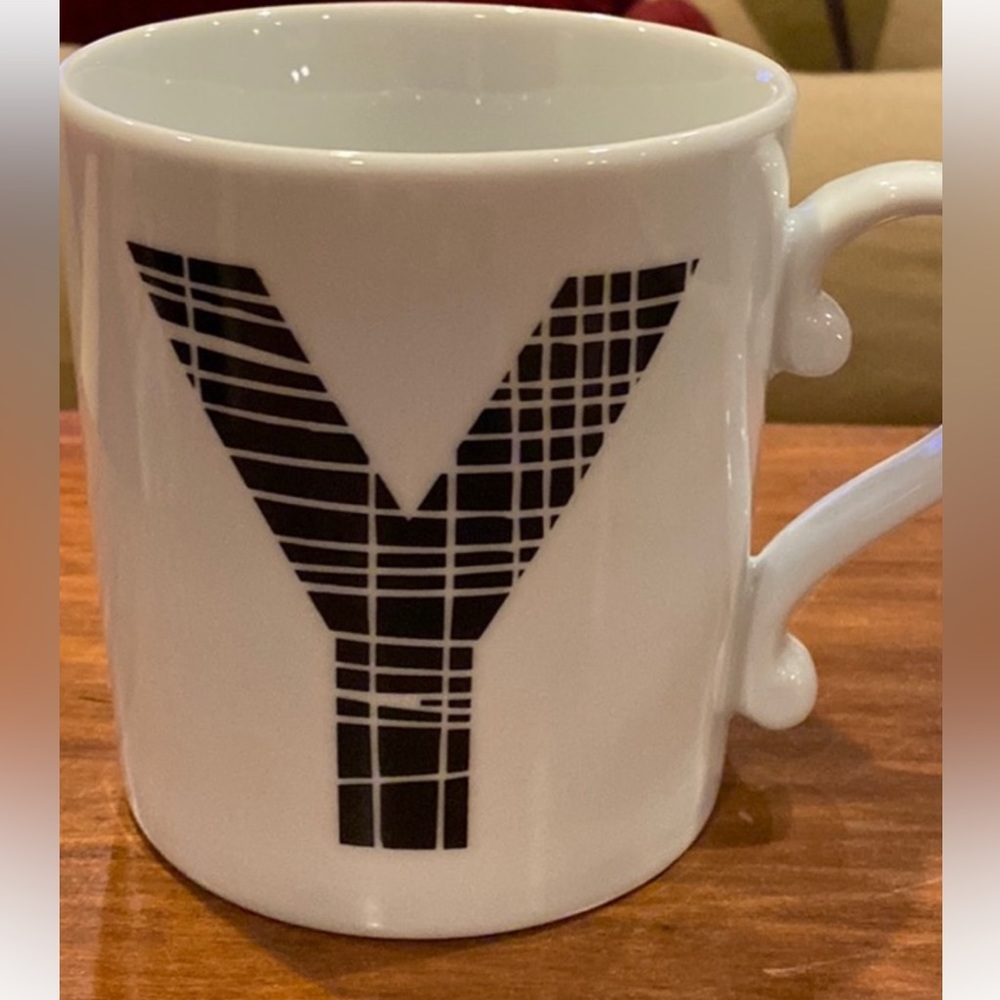 NEW! West Elm Initial/Monogram   Mug ‘Y’ Coffee Tea cup